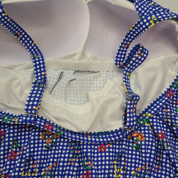 Lands' End women's chlorine-resistant blouson tankini swimsuit top featuring... - Picture 5 of 6